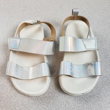 Bebe Baby Silver Leather Lightweight Classic Slingback Sandals Size S 5/6