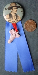 1940-50s Era Movie Cowboy star John Wayne pin & ribbon set with plastic gun too-