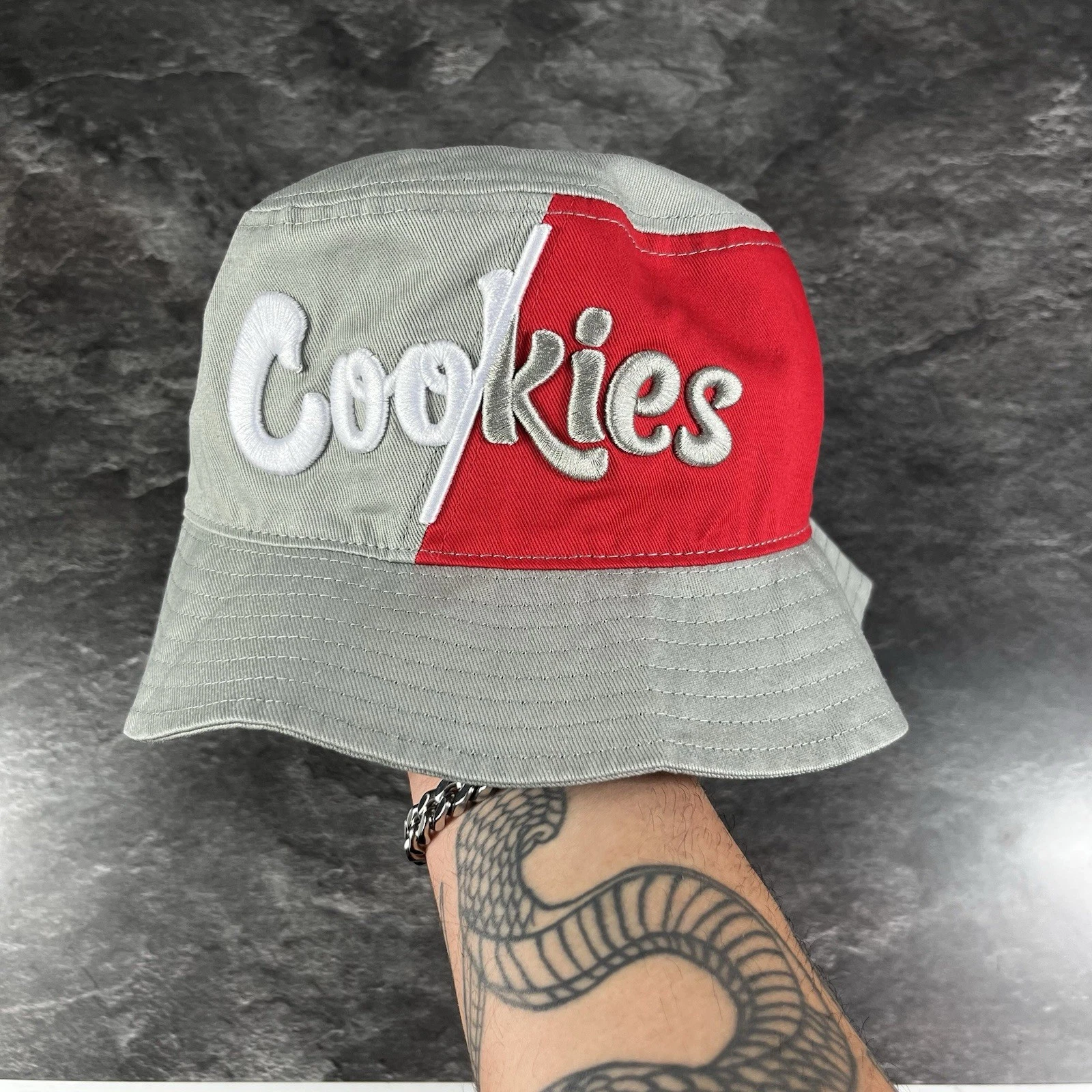 Cookies bucket hat Size L/XL Condition = Brand new Colors = Grey Red white
Opens in a new window or