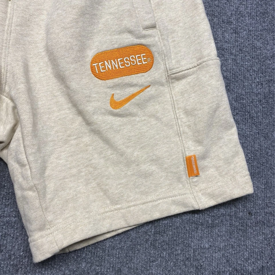 Шорты потовые повседневные Nike Tennessee Volunteers бежевые оранжевые мужские размер средний б/у в отличном состоянии - Изображение 2 из 4