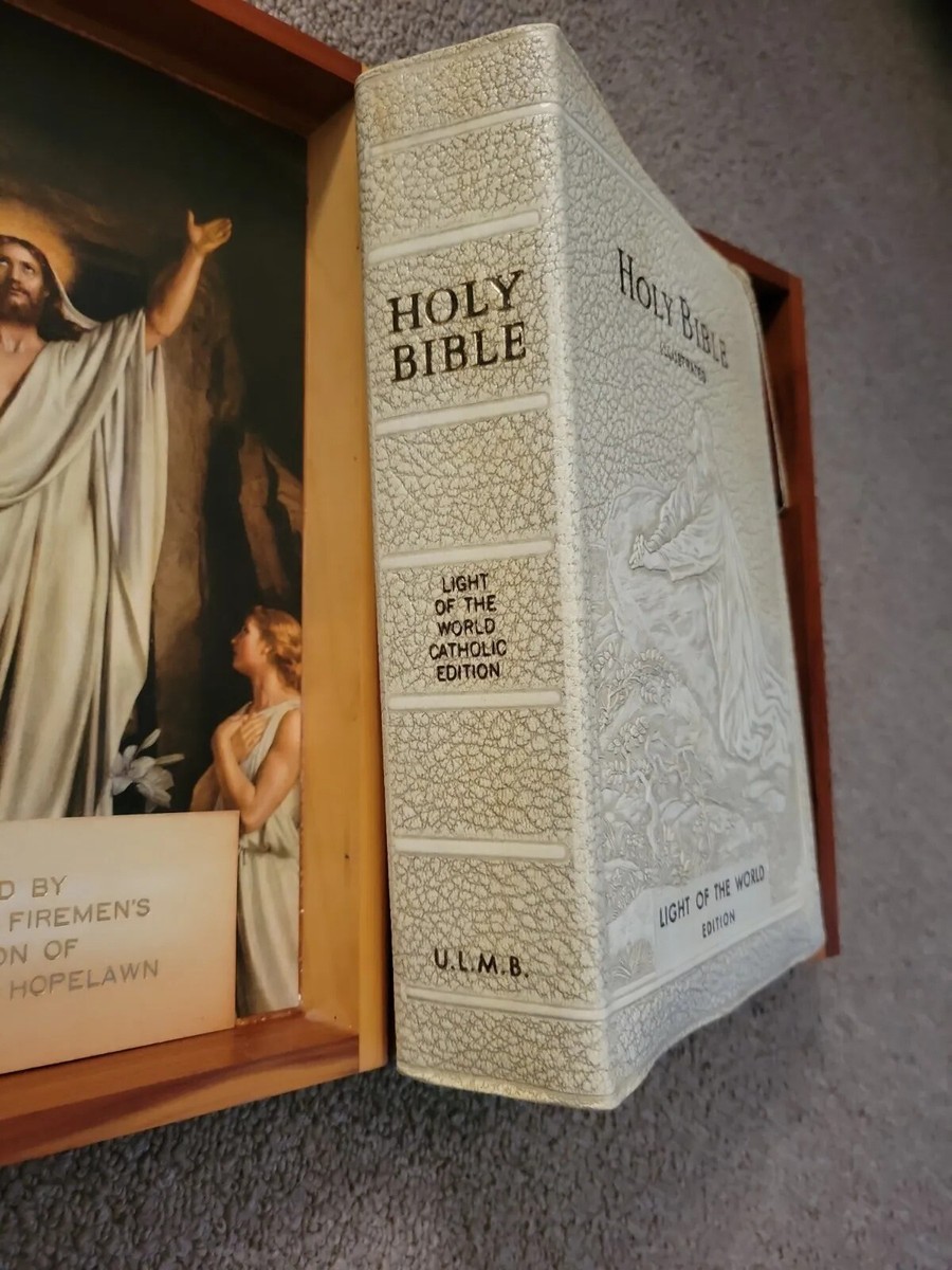 Holy Bible In Cedar Box-Light The World Edition-vintage 1970s | eBay