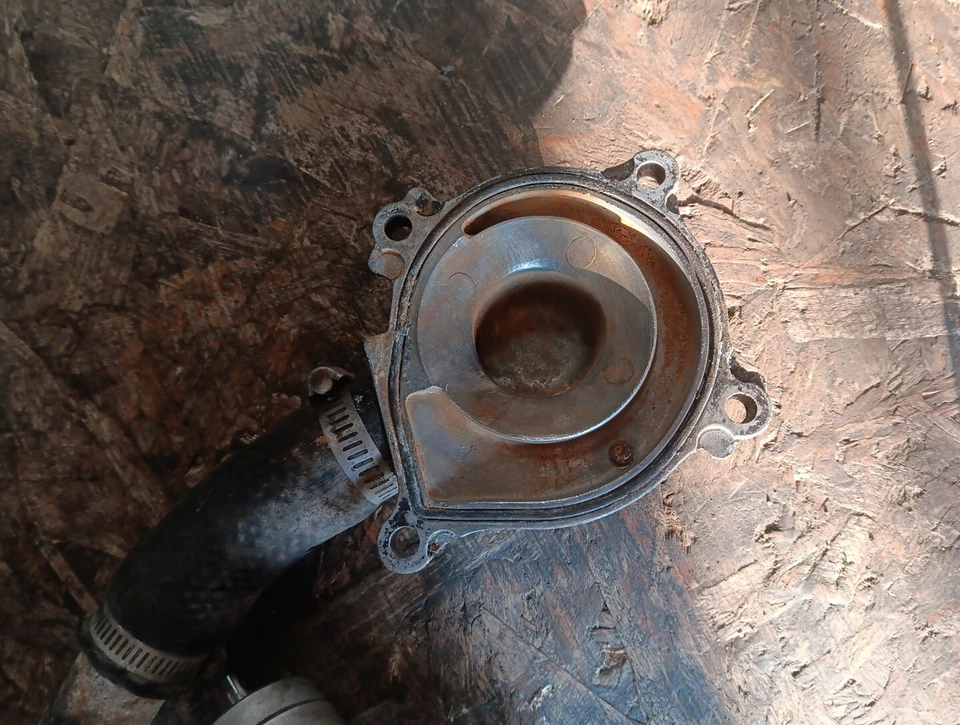 Kawasaki Ninja 900R ZX900A 1985 bomba de agua, motor bomba de agua de refrigeración carcasa C4 Foto 3 de 4