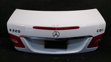 C45-073 * Mercedes-Benz W207 E-Coupe Heckklappe Heck Deckel 149 Polarwei&szlig;