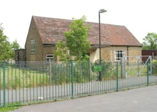 Photo 6x4 Emmanuel (Old Church), Stonecot Hill, Morden Morden/TQ2568  c2005