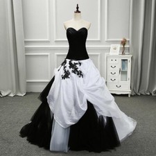 Vintage Gothic Ruched Lace Wedding Dress Black  White Applique A-Line Bridal Gown