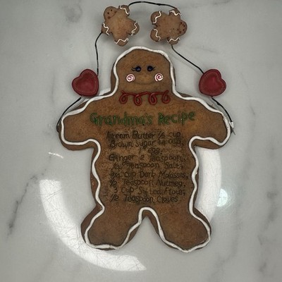 Gingerbread Man Pair Grandma's Recipe Wall Decoration Christmas Holiday Resin