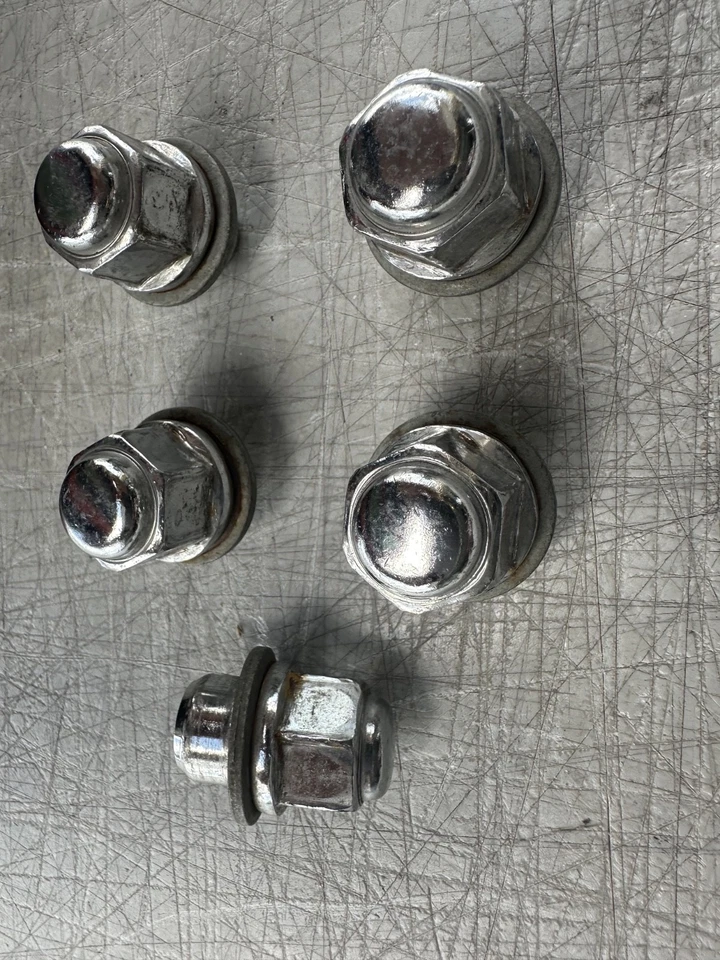 2017 HYUNDAI Genesis G80 轮圈套圈左/右(5 件套)原始设备制造商 — 第 2/2 张图片