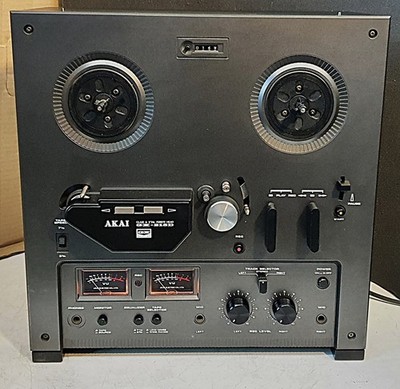 AKAI GX-215D Tonbandgerät mit Revers gepflegter Zustand