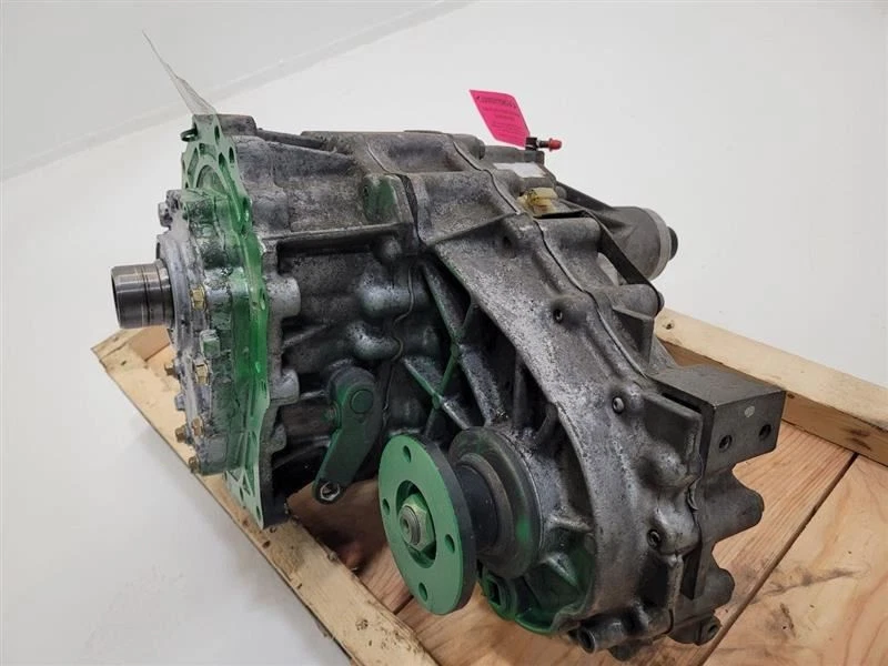 1996-2003 NISSAN PATHFINDER Transfer Case Automatic Transmission 331000W011     - Image 2 of 4