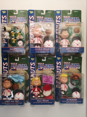6x Peanuts All Stars Charlie Brown Memory Lane Actionfigur Sealed - B35