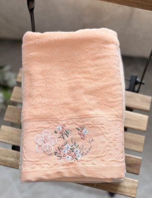 Embroidered Floral Cotton Soft Bath Towel 28 x 55 Peach White Beige