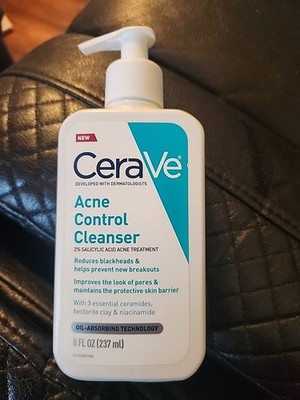CeraVe Acne Treatment Face Wash Salicylic Acid Cleaner 8 fl oz Exp.12/26