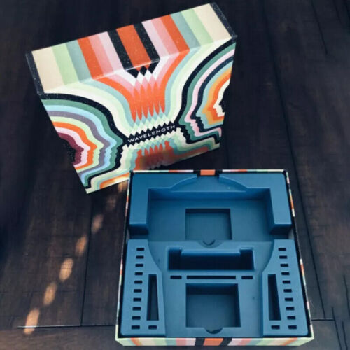 Wavelength Party Board Game For 2-12 Players Ages 14+ The Game Show in a Box! - Picture 9 of 11
