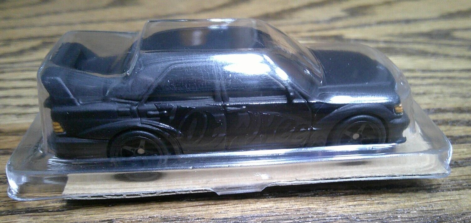 hot wheels display case exclusive mercedesbenz 190e 2.516 eBay