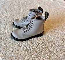 Dr Martens Girls Combat Boots Toddler Size 9 NEW