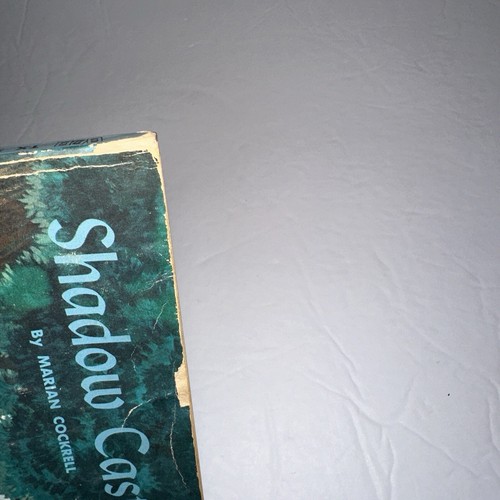 Shadow Castle by Marian Cockrell Vintage Book - Picture 4 of 6