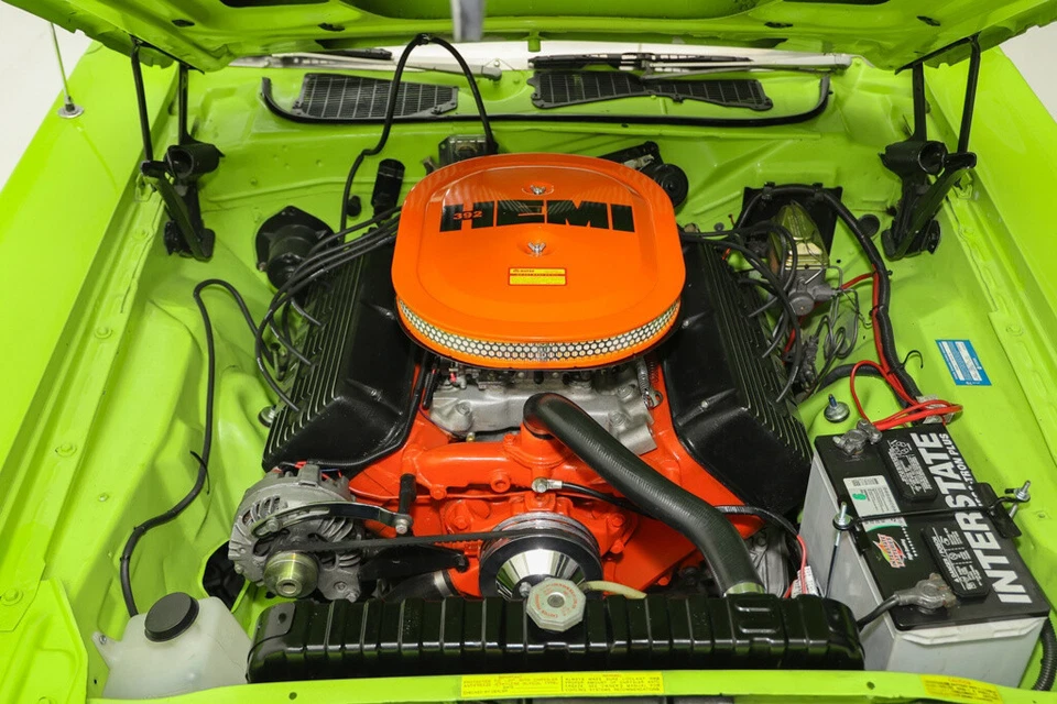 Dodge Challenger 392 1972 Hemi quads dobles, opciones RT Foto 2 de 4