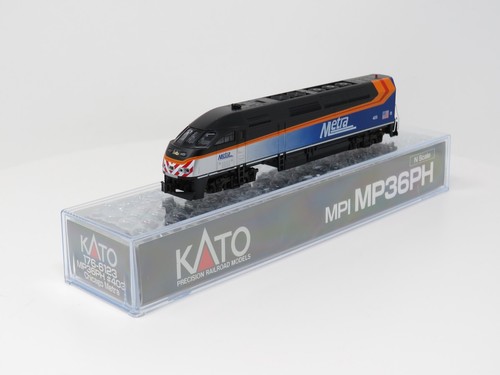 Tren de pasajeros locomotora diésel Kato N 176-6123 Chicago Metra MP36PH | Zustand: New
