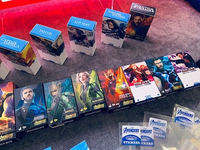 hot toys mini box art magnet