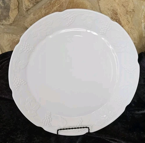 Vtg Indiana Colony Harvest Grape 14" Round White Milk Glass Platter 1960s