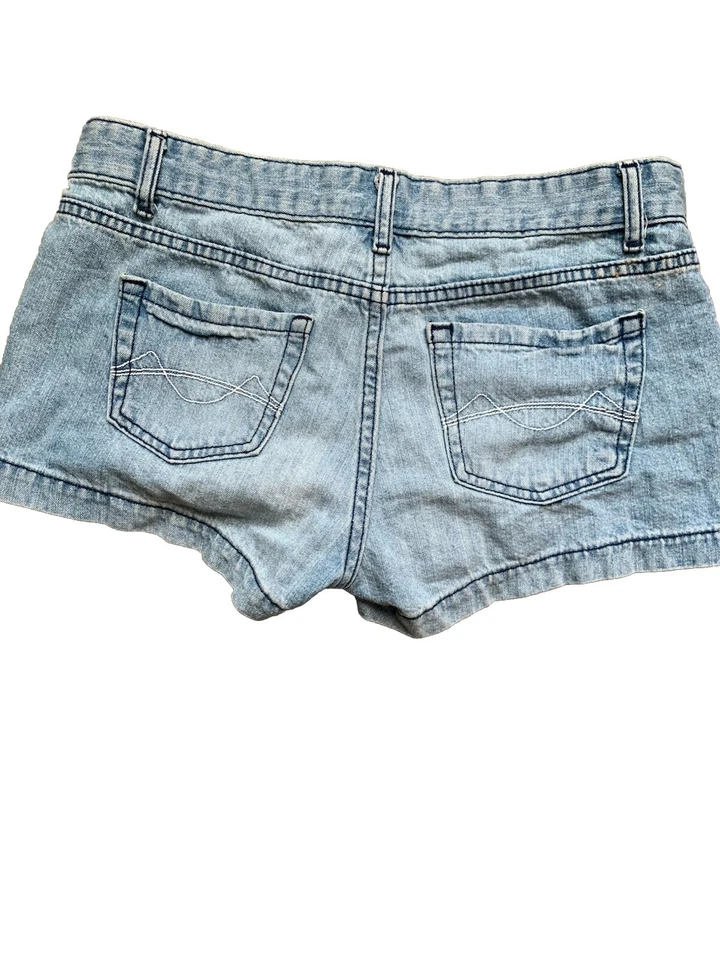 Pantalones Cortos Mossimo Supply Co Para Mujer 7 Calce 6 Azul Jean Lavado Ácido Denim Envejecido Foto 2 de 4