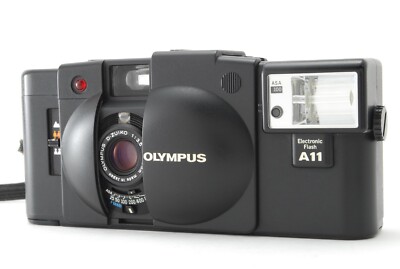 Mint ] Olympus XA2 Point & Shoot 35mm Film Camera ＆ A11 Flash