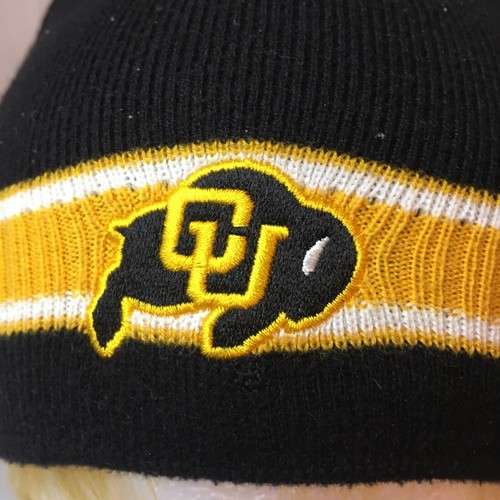 Cappello Beanie Colorado University Collegiale Bufali Con Licenza Piccoli - Foto 4 di 13
