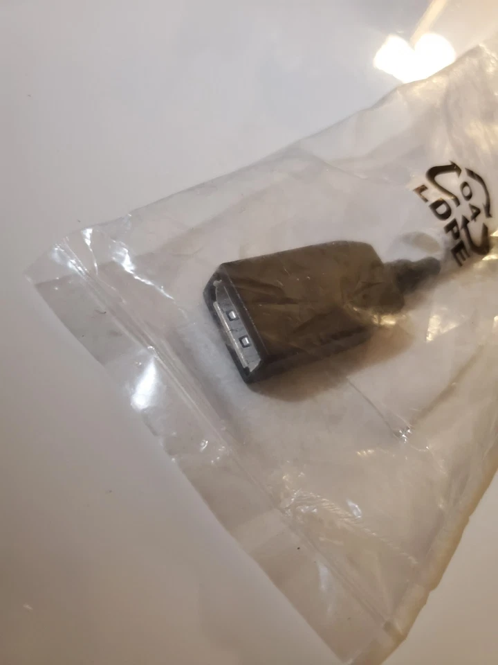 Dell Mini DisplayPort Male To DisplayPort Female Adapter DP/N: 00FKKK - Image 4 of 4