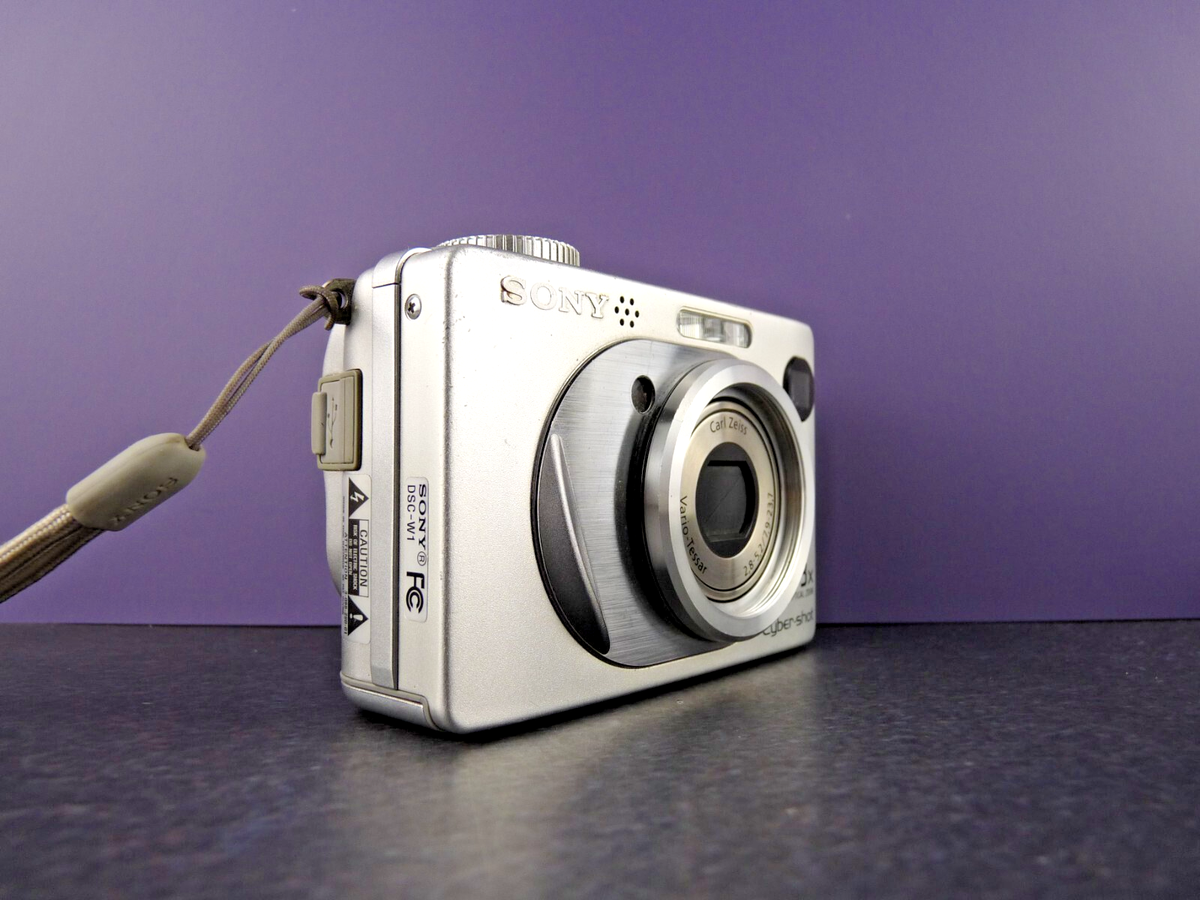 ★ソニーSony Cyber-shot DSC-W1 シルバー Sony Cyber-shot DSC-W1 Digital Camera Silver – Used in Great