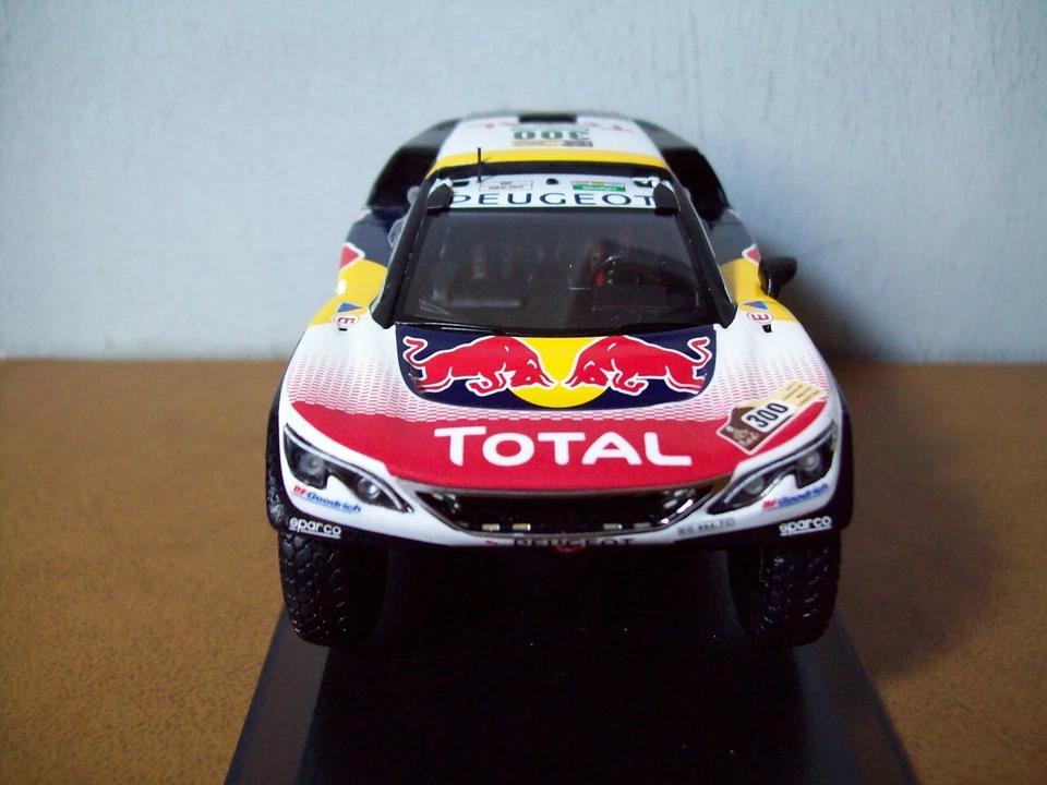 1/43 SPARK 17MISP902 PEUGEOT 3008 DAKAR 2017 WINNERS #300 COTTRET/PETERHANSEL — 第 4/4 张图片