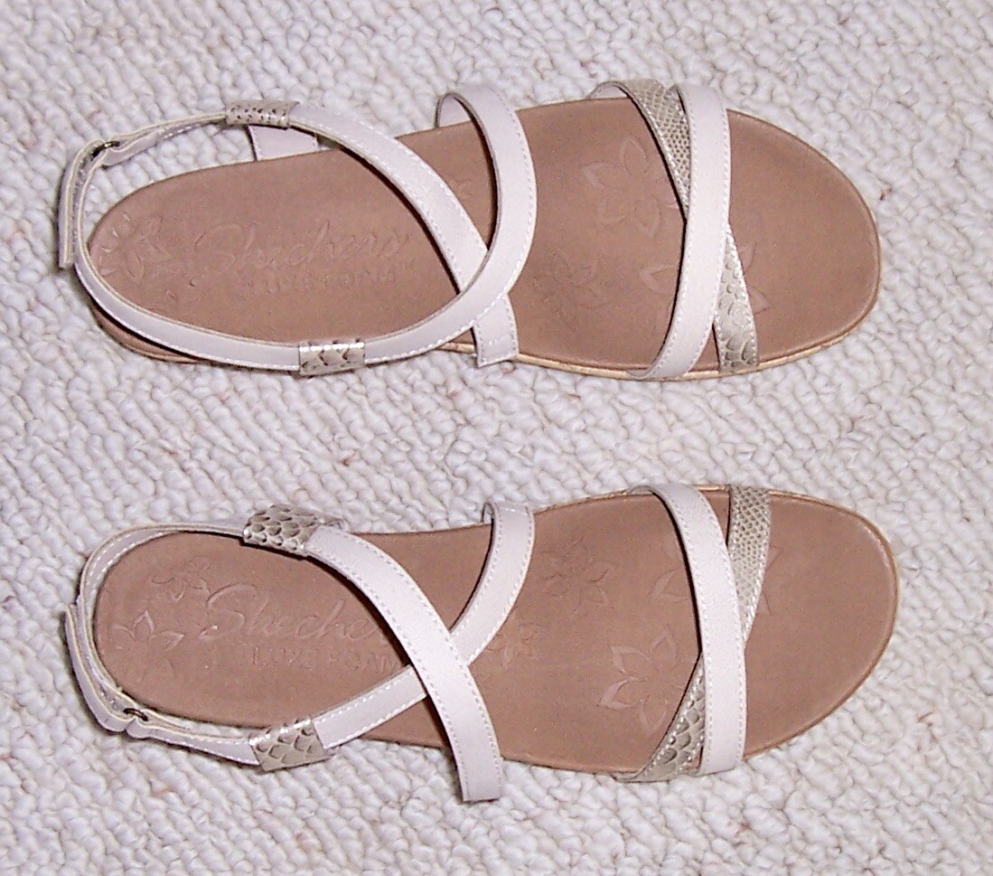 skechers luxe foam sandals