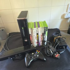 Xbox 360 S 250GB Console Bundle Plus Kinect