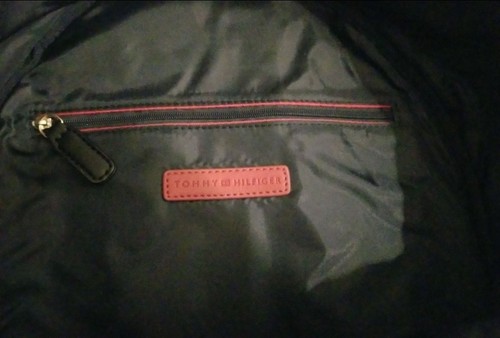 NUEVA MOCHILA TOMMY HILFIGER negra - Imagen 7 de 14