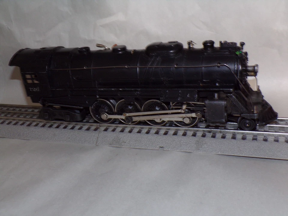 Lionel Vintage Original 726 Steam Locomotive 1947 Red Brush Plate, runs great - Image 3 of 4