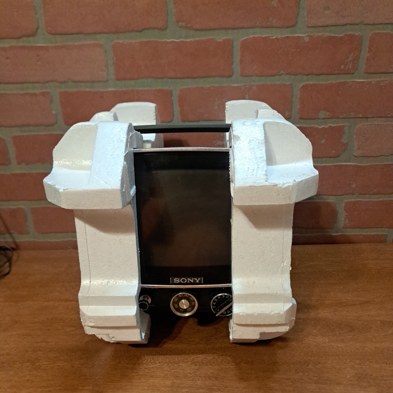 Sony  7" TV-740 Black White Television UHF VHF Vintage 1970's WORKS