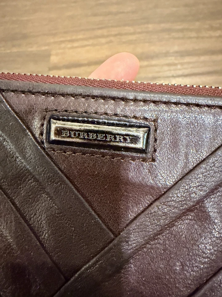 Cartera de cuero Burberry vintage. Foto 3 de 4