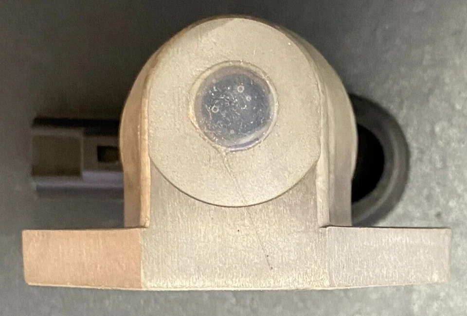 Válvula de control de aire de ralentí (IAC) AC171 NUEVO Ford Mustang Thunderbird hecha en EE. UU. Foto 4 de 4