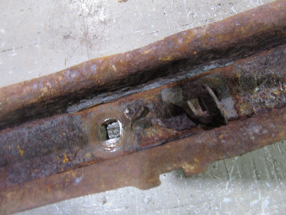 1949-1952 Chevrolet Styleline передний радиатор основная опорная рама в сборе - Изображение 4 из 4