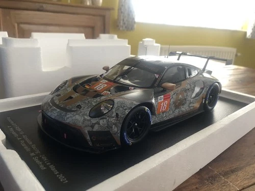 2021 Porsche 911 RSR-19 Le Mans Spark 1/18
