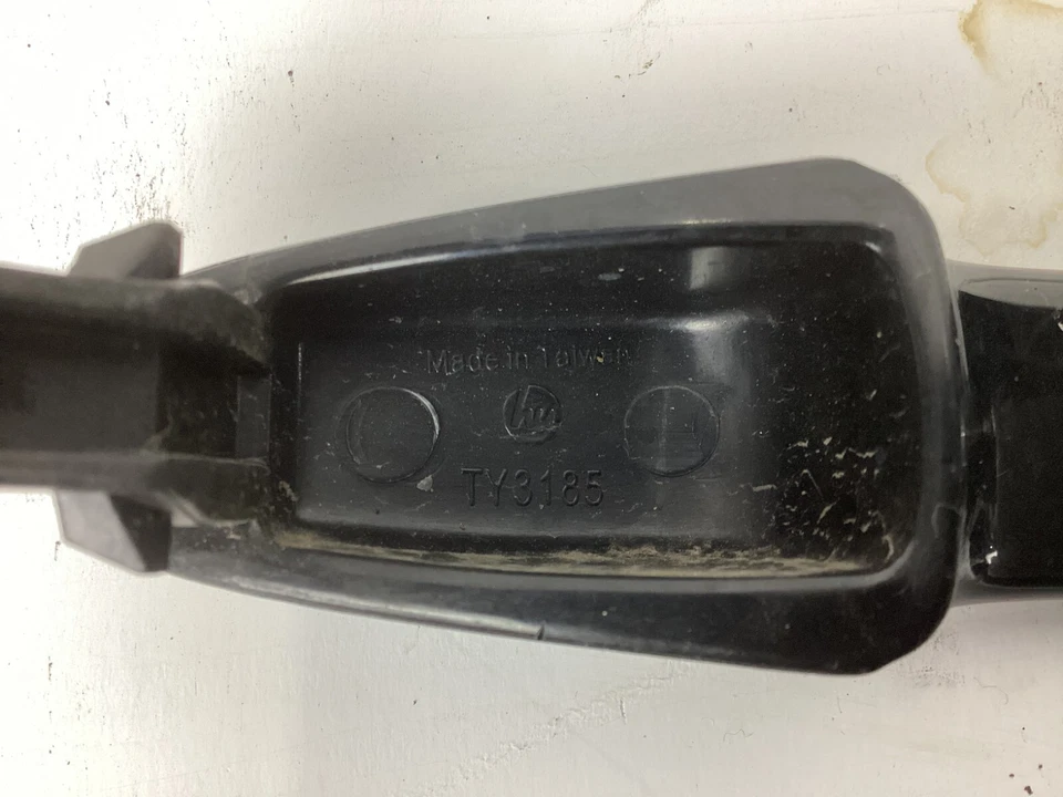 Manija de puerta exterior Volkswagen Beetle 2012-2019 OEM Foto 3 de 4