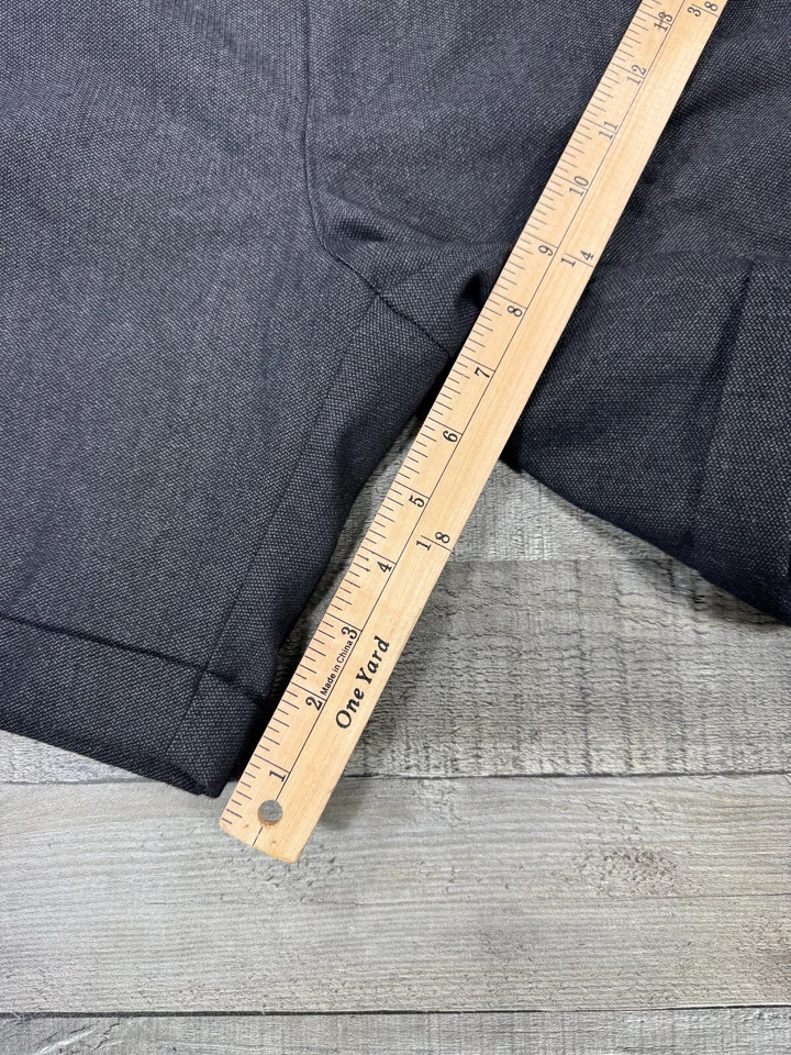 Pantalones cortos informales chinos 7 For All Mankind para mujer 27 negros mezcla de lana con puños Foto 4 de 4