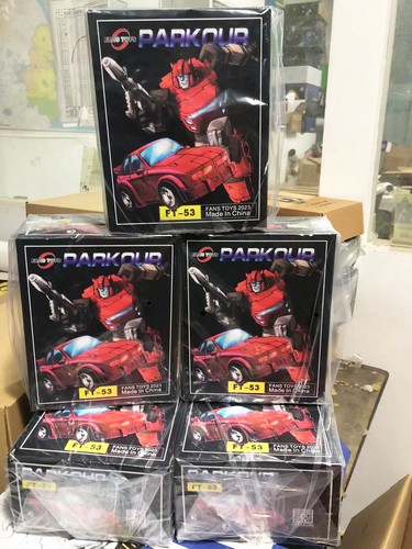 New FansToys FT-53 Parkour Cliffjumper MP size Action Figure Toy In Stock - Picture 1 of 10