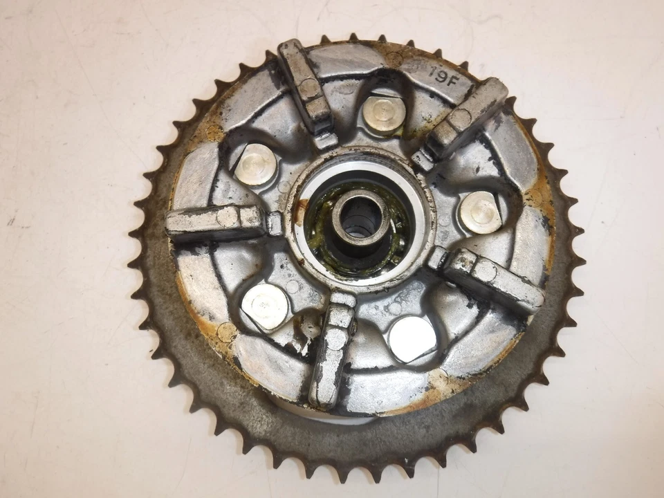 01-02 SUZUKI SV650 OEM BUJE PORTADOR DE PIÑÓN TRASERO Foto 3 de 4