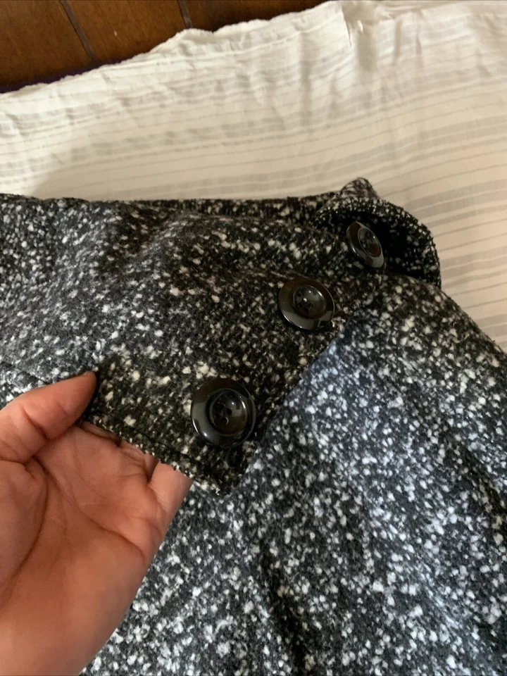 Mantón con cuello de capa forrado medio Rue 21 Foto 3 de 4