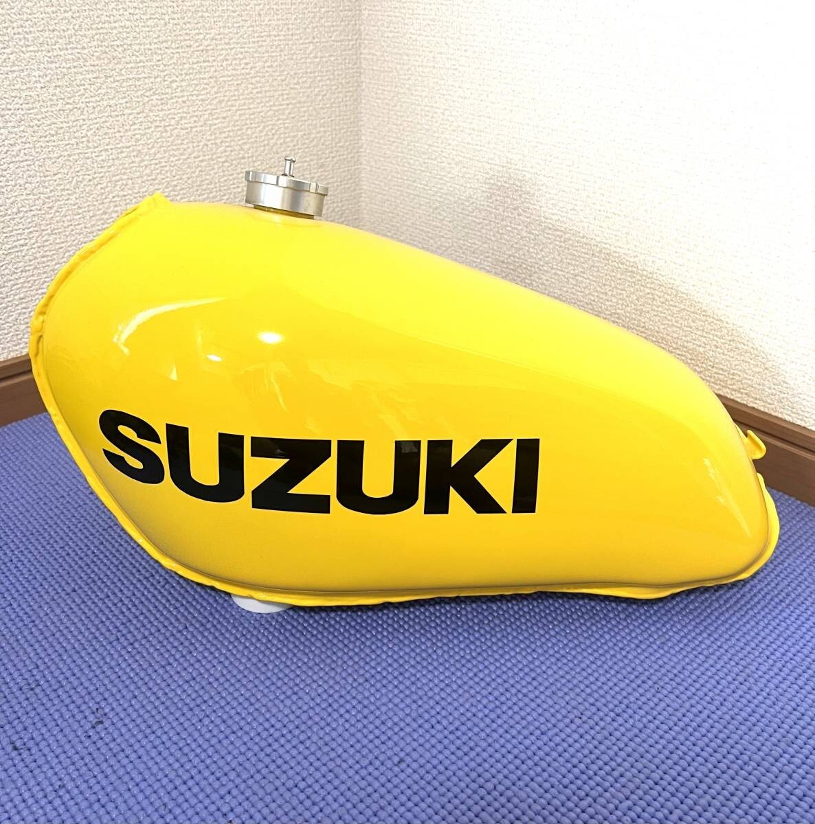 スズキSUZUKI TM125 レプリカ　アルミタンク スズキSUZUKI TM125 レプリカ アルミタンク - メルカリ