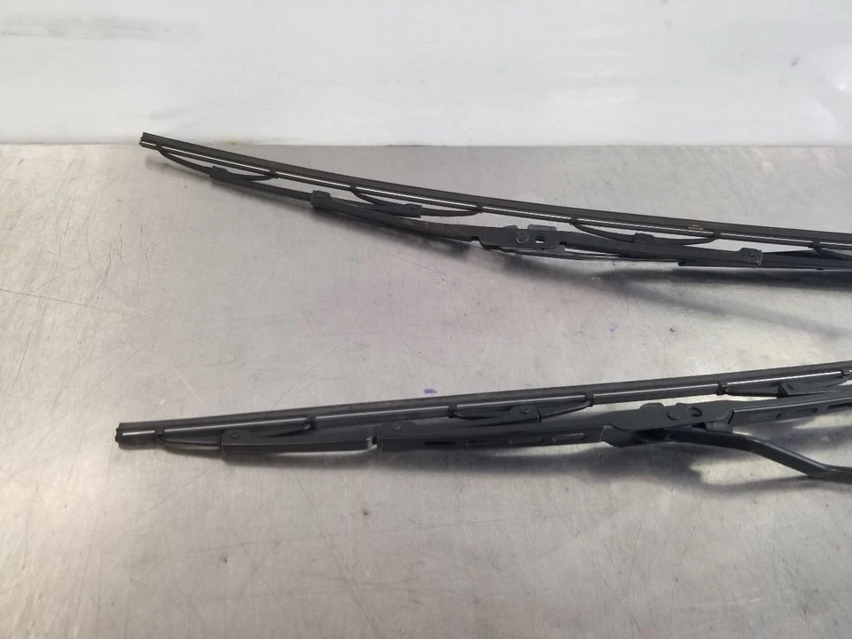 07 2007 LEXUS GX470 JUEGO DE BRAZO LIMPIAPARABRISAS Foto 2 de 4