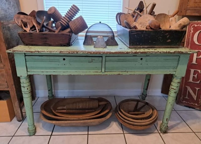 Primitive Farm Table Desk Old  Green Paint 