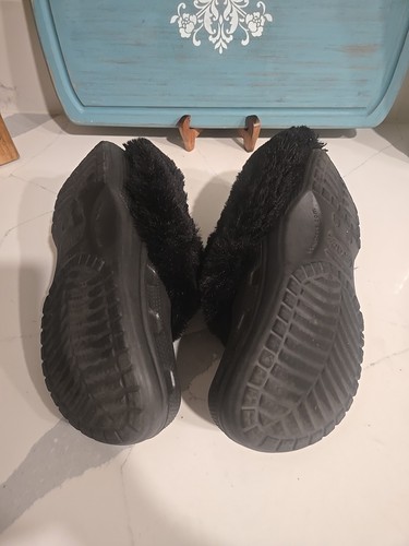 Crocs Furever Crush Black Fur Lined Clogs Shoes Womens 8/Mens 6 - Picture 7 of 7