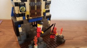 LEGO Castle: Ninja Fire Fortress (3052) - Complete with Instructions No Box