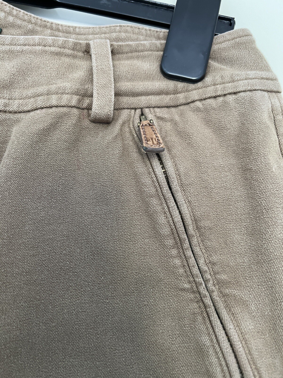 Picture 3 of 6